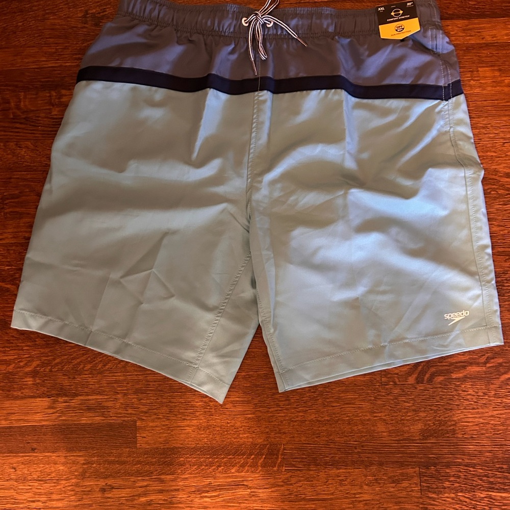 Speedo Men's Light Blue and Navy Board Shorts